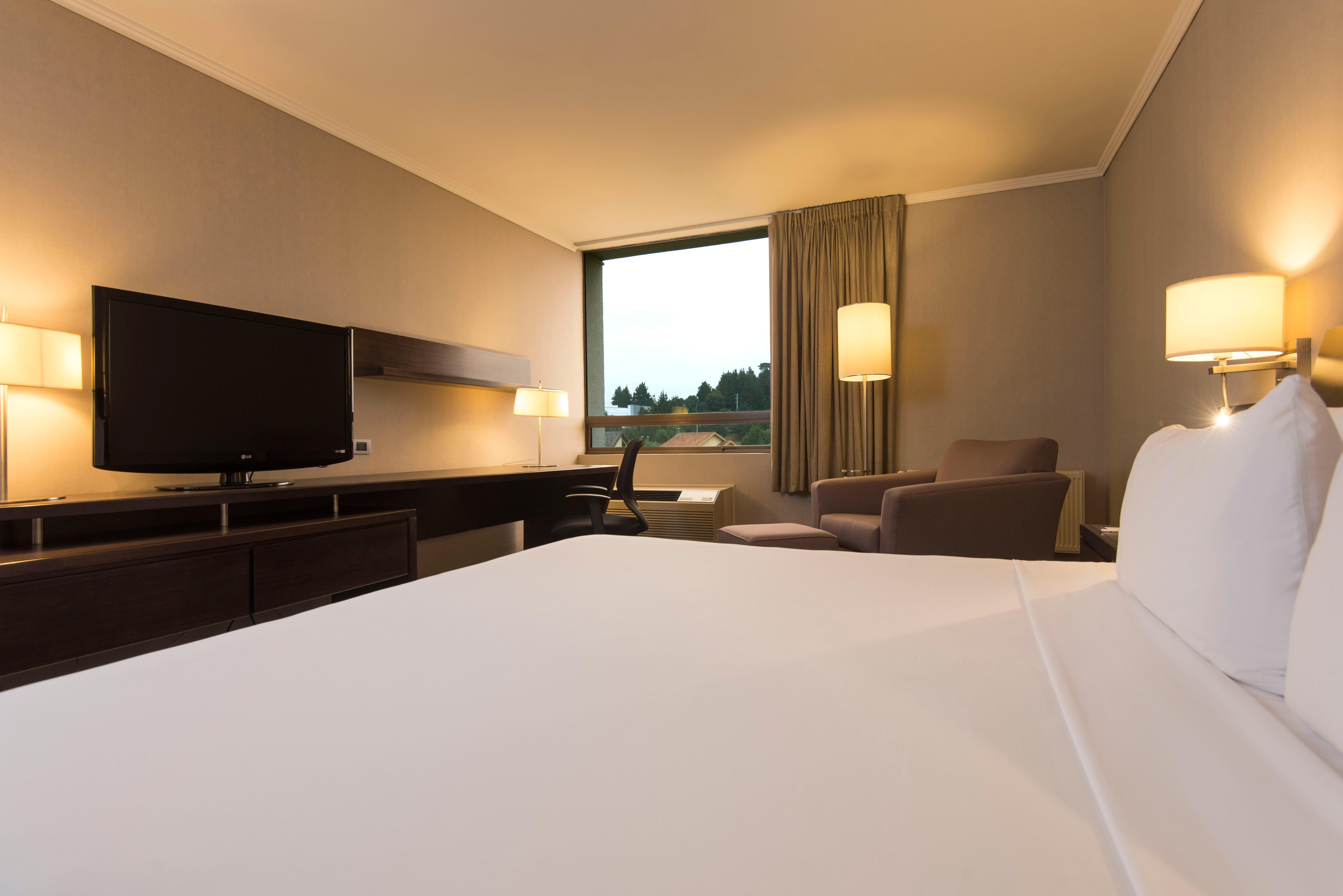 Holiday Inn Express - Concepcion By Ihg Екстер'єр фото